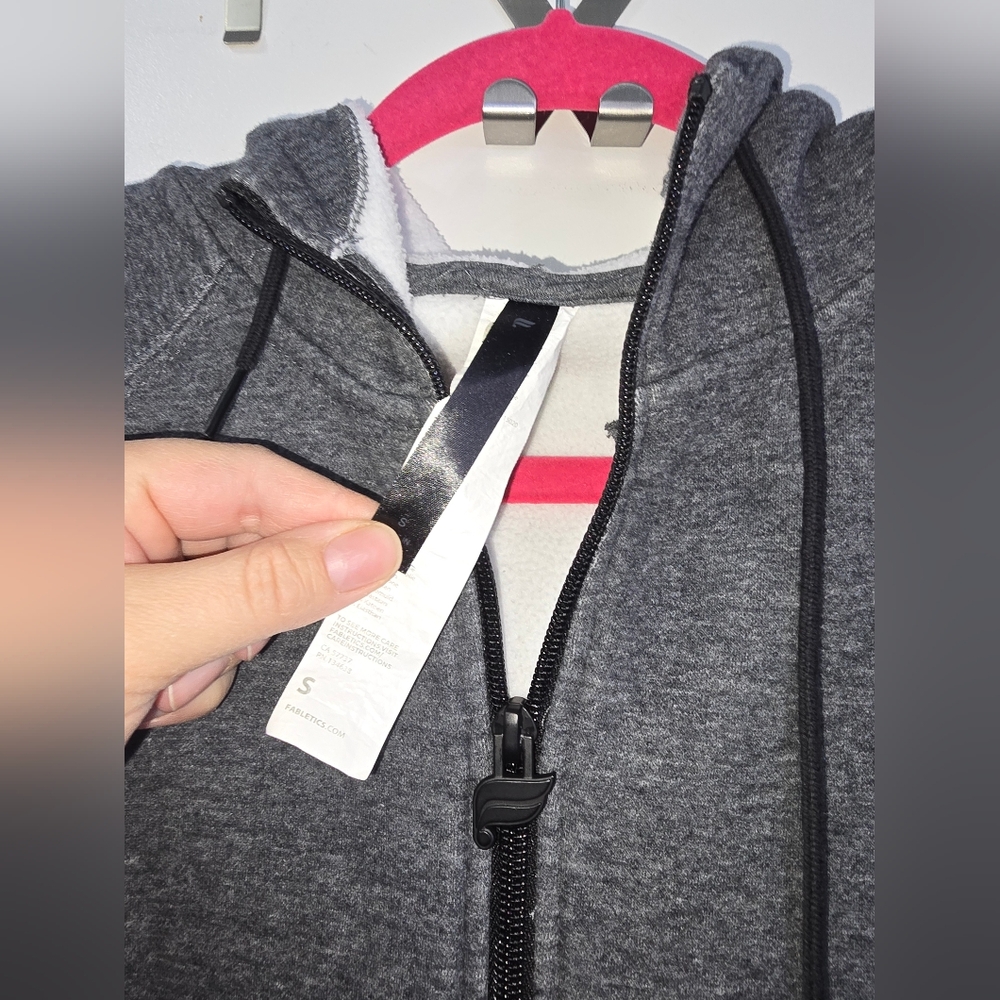Fabletics Mens Gray To-Go Hooded Jumpsuit Sz S - Picture 4 of 13